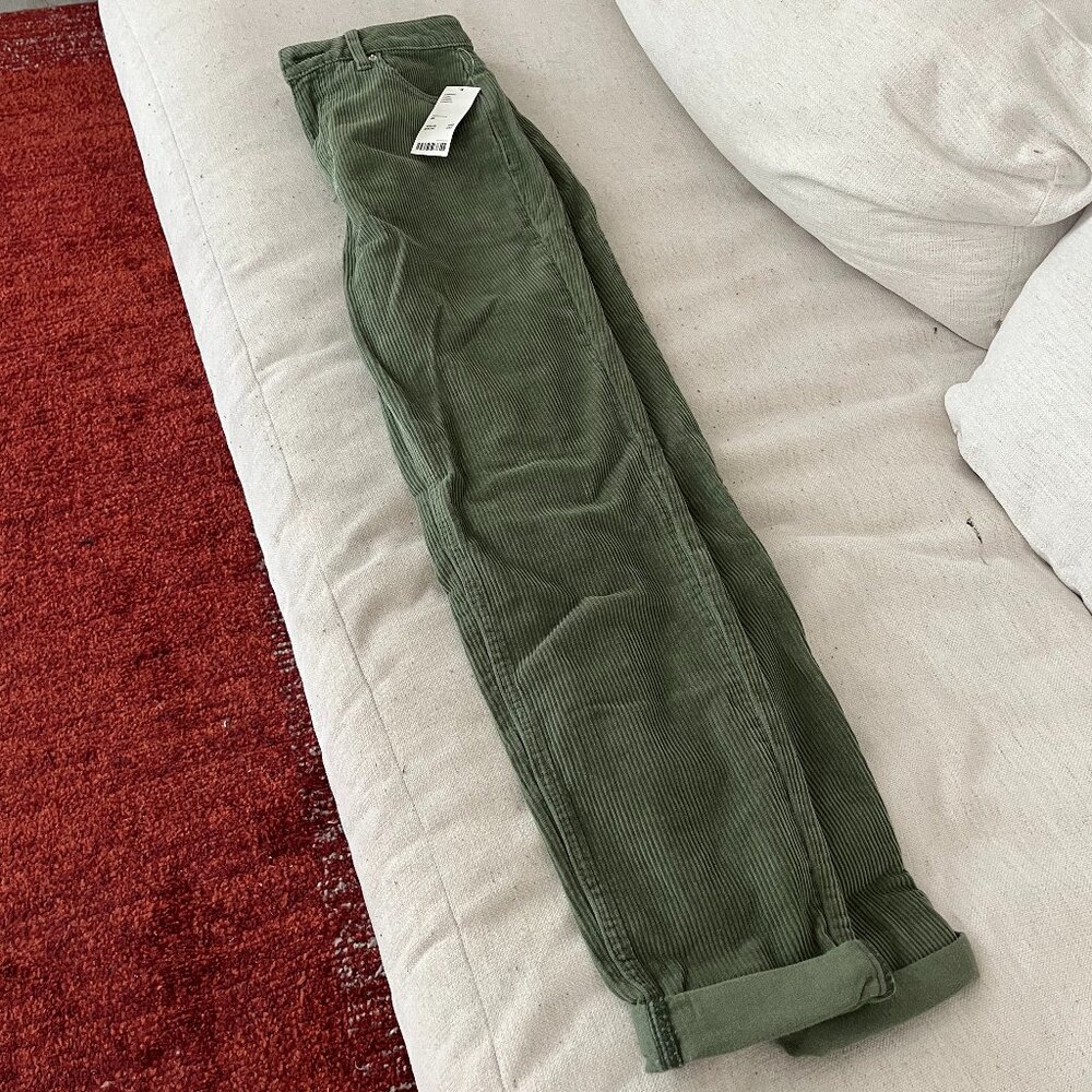 BDG Urban Outfitters Womens 26 Forest Green Mom High Rise Corduroy Pants